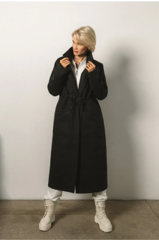 Черное универсальное женское пальто на пуговицах