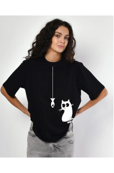 Черная базовая женская футболка с принтом