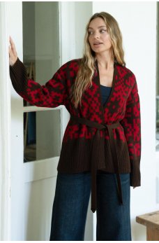 Актуальный кардиган с принтом шоколадного цвета