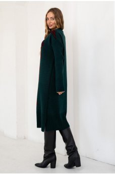 Изумрудно-красное уютное вязаное платье