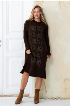 Актуальное теплое платье шоколадно-карамельного цвета