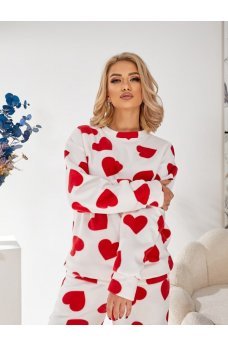 Белая очаровательная пижама на флисе с красным принтом