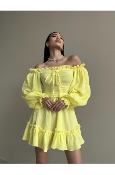 Желтое игривое молодежное платье 
