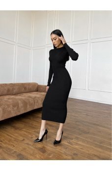 Черное невероятно привлекательное платье миди