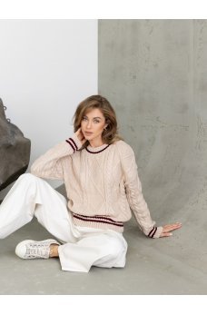 Бежево-бордовый уютный вязаный свитер