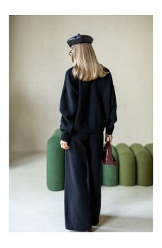 Черный вязаный актуальный костюм-двойка