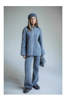 Серый универсальный теплый костюм двойка