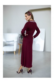 Бордовое лаконичное женственное платье