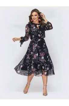 Нежное шифоновое платье с флористичным принтом