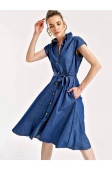 Синее лаконичное платье-рубашка с поясом