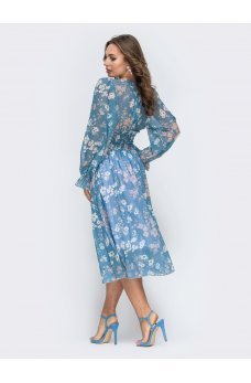 Голубое нежное платье-миди с цветочным принтом
