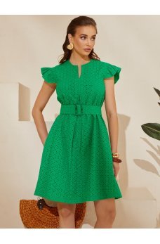 Зеленое базовое летнее платье-трапеция с поясом