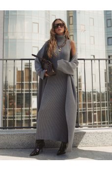 Серый изящный вязаный костюм-двойка