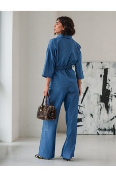 Синий практичный костюм-двойка из джинса