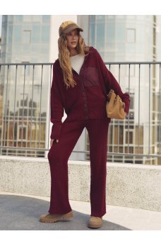 Бордовый уютный вязаный костюм