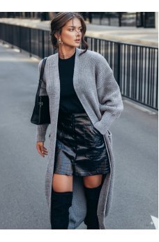 Серый лаконичный кардиган без застежек