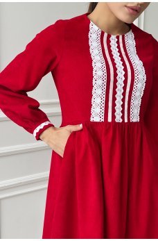 Красное гармоничное вельветовое платье миди