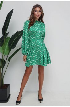 Зеленое роскошное короткое платье с флористическим принтом