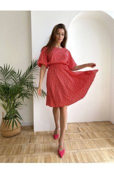 Красное замечательное романтичное платье