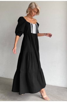 Черное изысканное длинное платье с кружевом