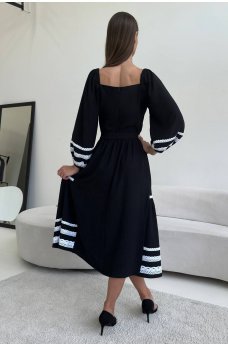 Черное нарядное платье миди с кружевом