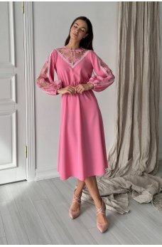 Нежное розовое платье миди с шифоновой вставкой