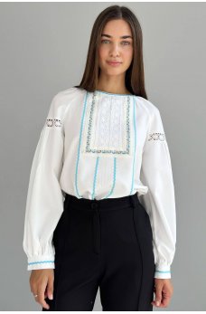Элегантная женская блуза молочного цвета