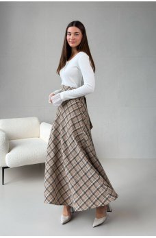 Бежевая клетчатая длинная юбка с поясом