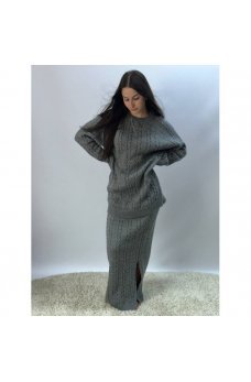 Серый лаконичный женский комплект из смесовой вязки