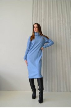 Голубое однотонное теплое платье-миди