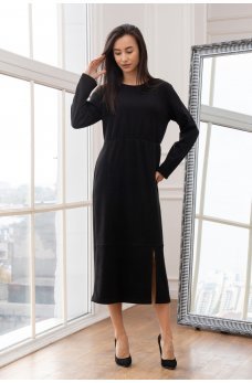 Черное практичное женское трикотажное платье