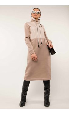 Бежевое привлекательное теплое платье с кожаными вставками