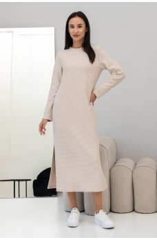 Светло-бежевое трикотажное минималистическое платье-миди