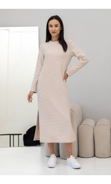 Светло-бежевое трикотажное минималистическое платье-миди