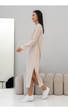 Светло-бежевое трикотажное минималистическое платье-миди