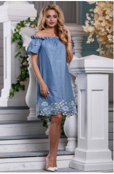 Гламурное молодежное платье голубого цвета с цветочным принтом
