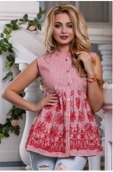 Хлопковая блузка с нежной вышивкой красная