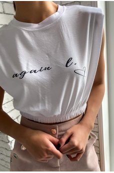 Белая свободная укороченная футболка с черным принтом