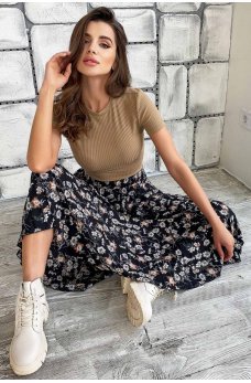 Черная трапециевидная юбка с флористическим принтом