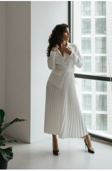 Белое стильное нарядное платье миди