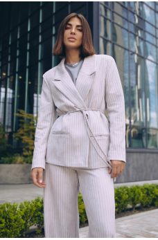 Серый стильный замшевый пиджак в полоску