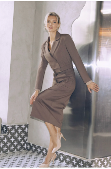 Коричневый однотонный двубортный пиджак