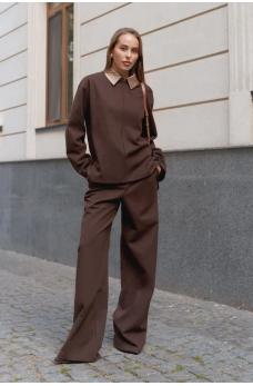 Привлекательная кофта шоколадного цвета