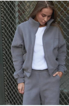 Серый теплый женский костюм-двойка