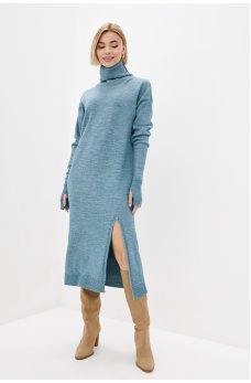 Серо-голубое лаконичное вязаное платье 