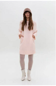 Розовое мягкое вязаное платье-мини