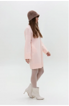 Розовое мягкое вязаное платье-мини