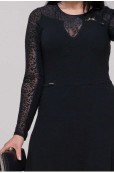 Коктейльное платье с расклешённой юбкой черного цвета