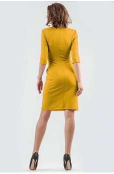 Офисное платье футляр горчичного цвета с акцентами